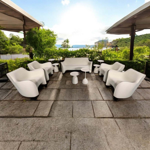 MODERN OUTDOOR 01